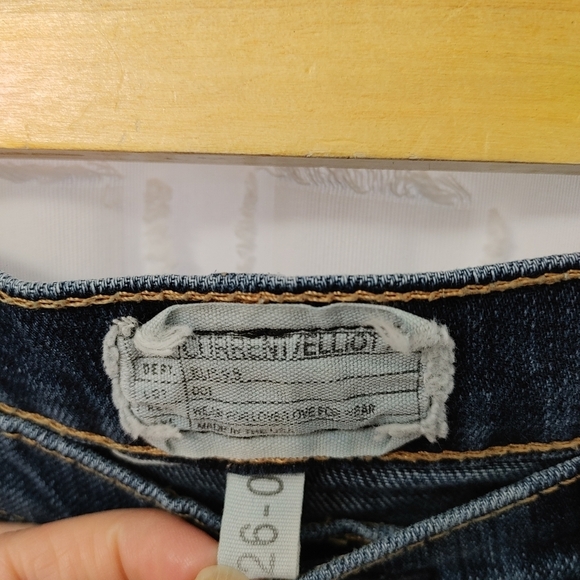 CURRENT/ELLIOTT skinny loved destroy Size 26 - Picture 13 of 14